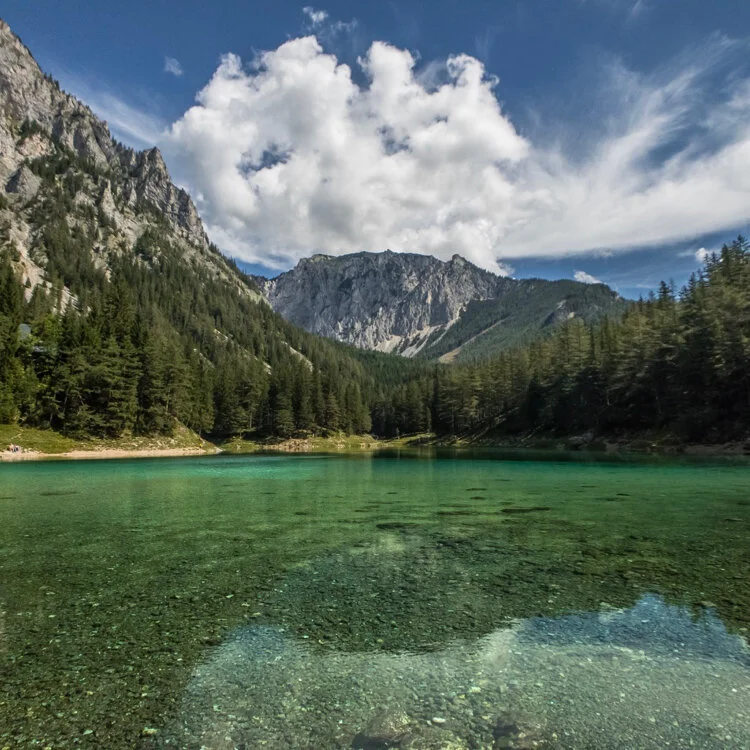 Photo Spot #3: Great view over the lake and surrounding mountains